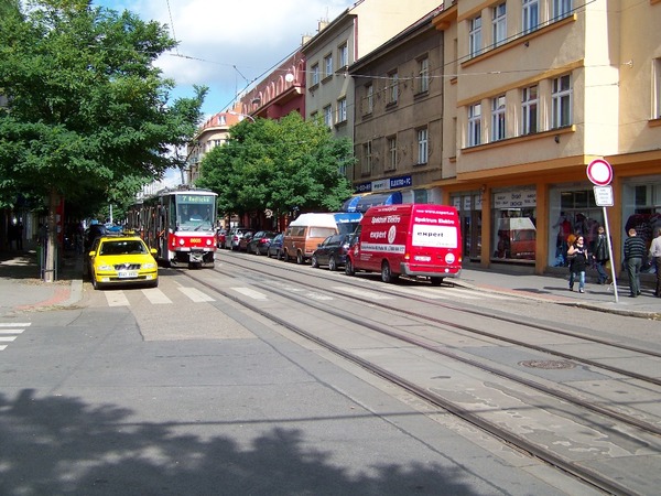 The photo for Vyřešeno: Legalizace průjezdu Starostrašnickou.